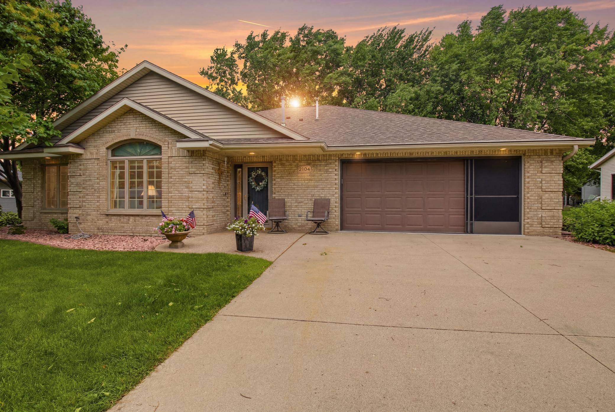 2204 20th ST SW, Willmar, MN 56201