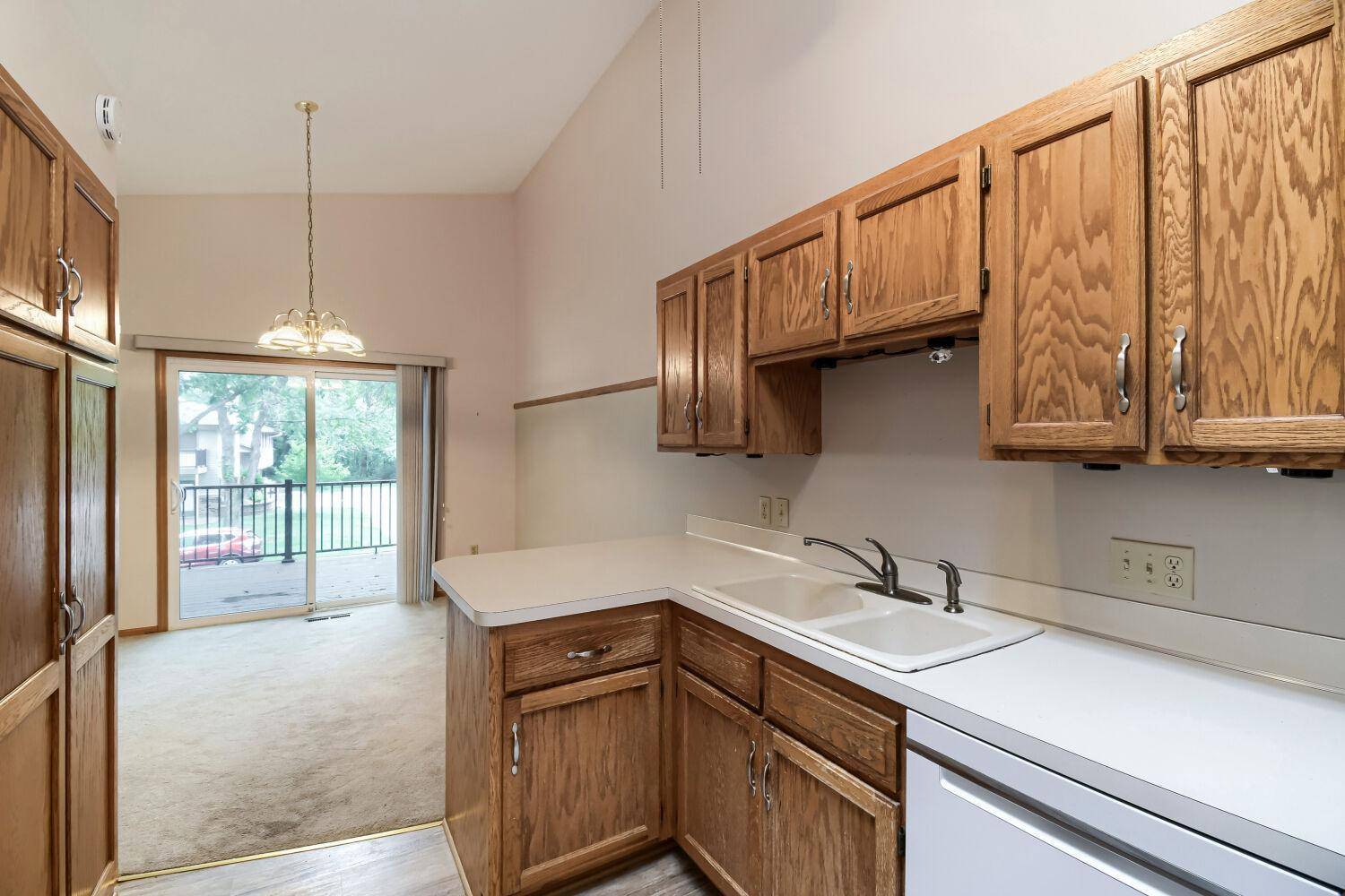 1597 Clemson DR, Eagan, MN 55122