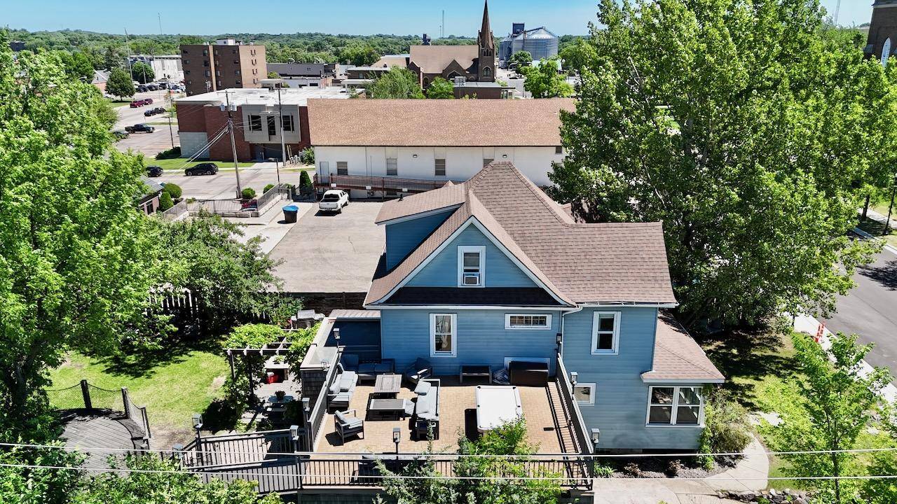 212 W Junius AVE, Fergus Falls, MN 56537