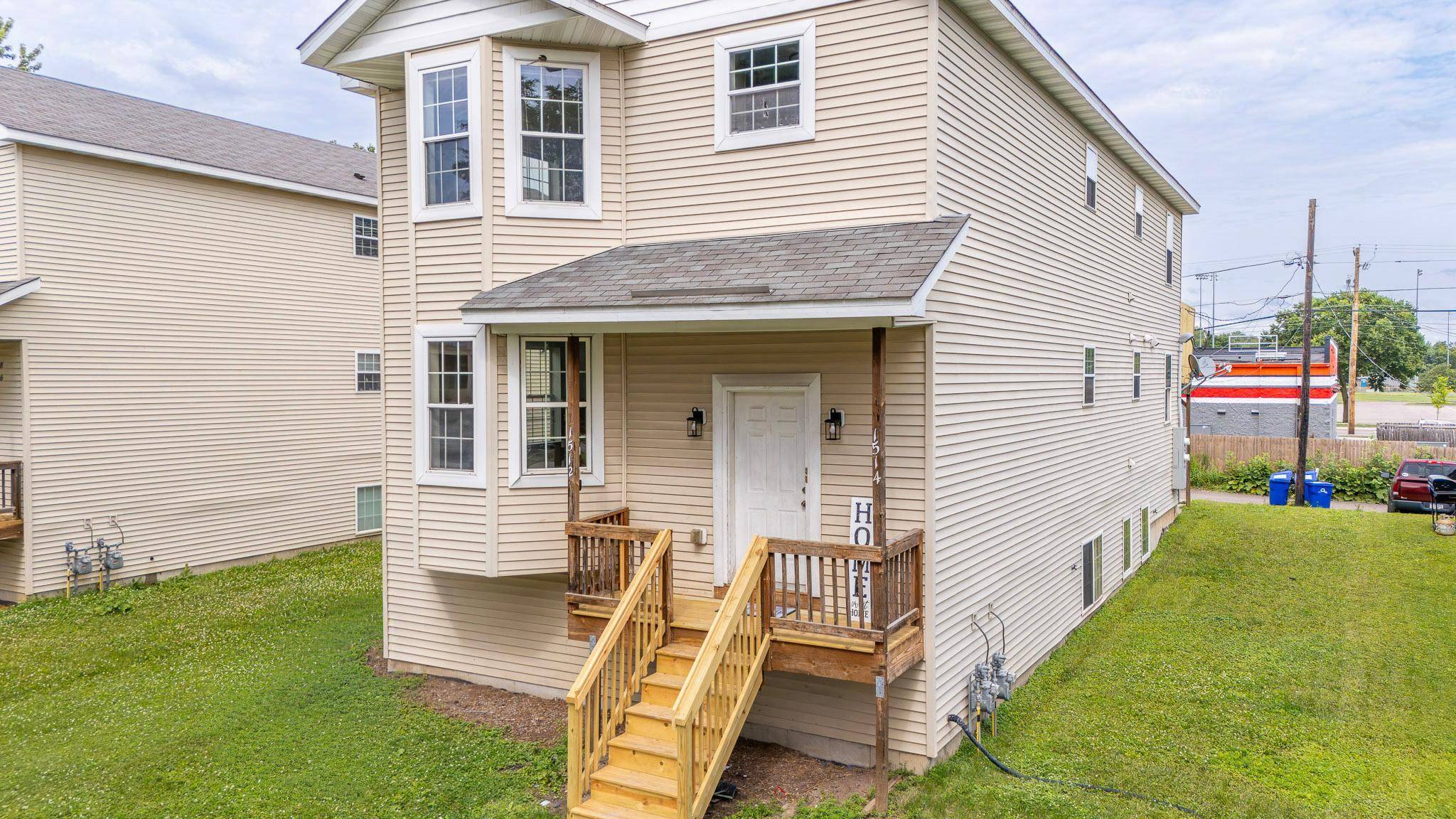 1512 Albemarle ST, Saint Paul, MN 55117
