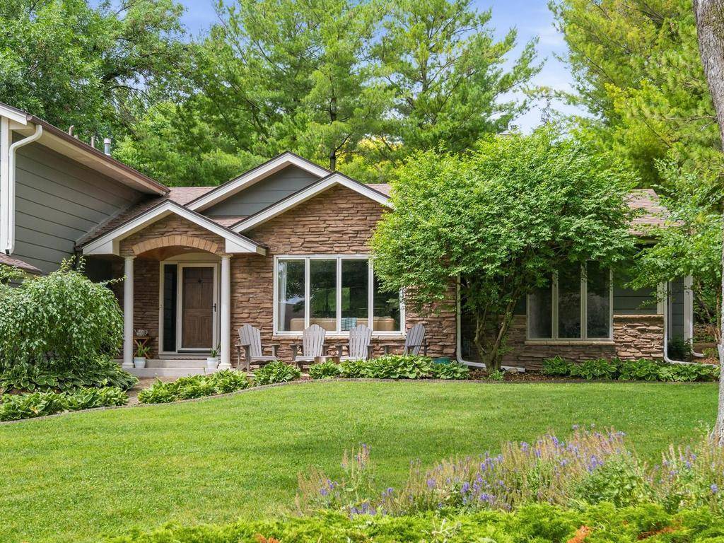 140 Lakeview Terrace BLVD, Waconia, MN 55387