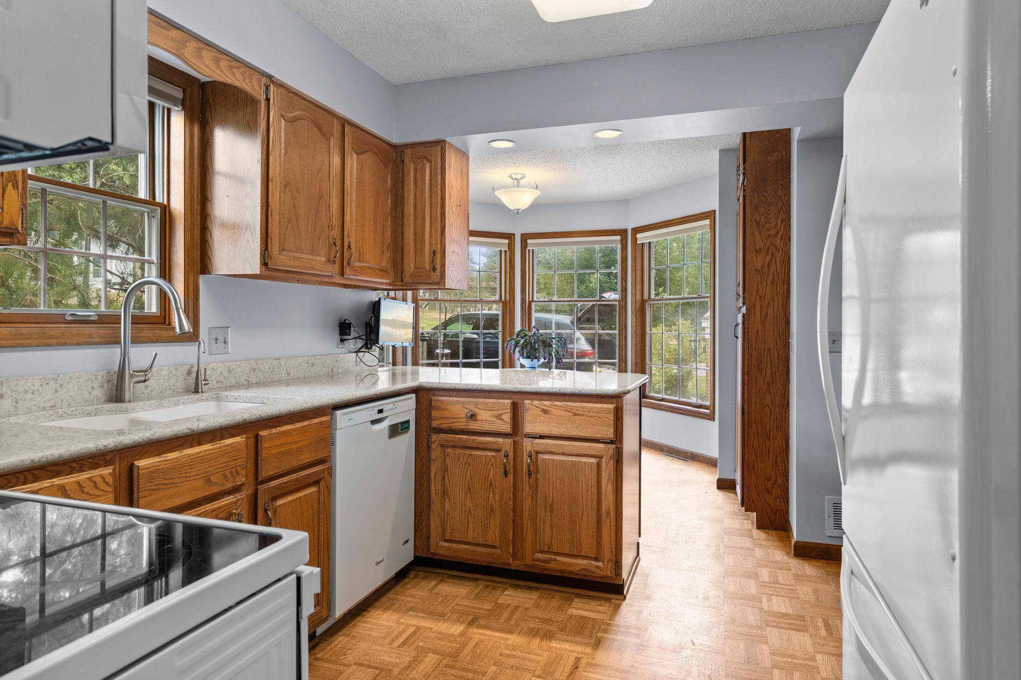 1270 Birch Pond TRL, White Bear Twp, MN 55110