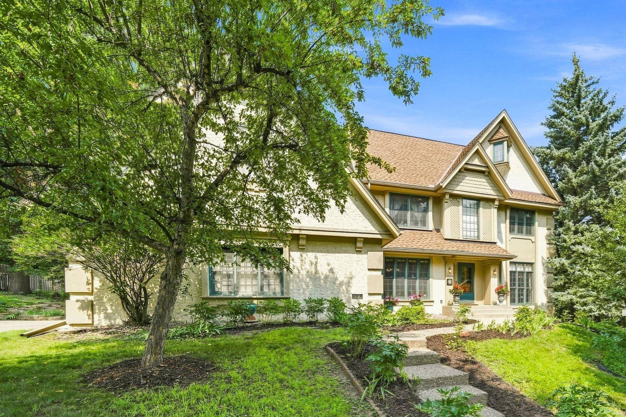 13575 Harwell PATH, Apple Valley, MN 55124