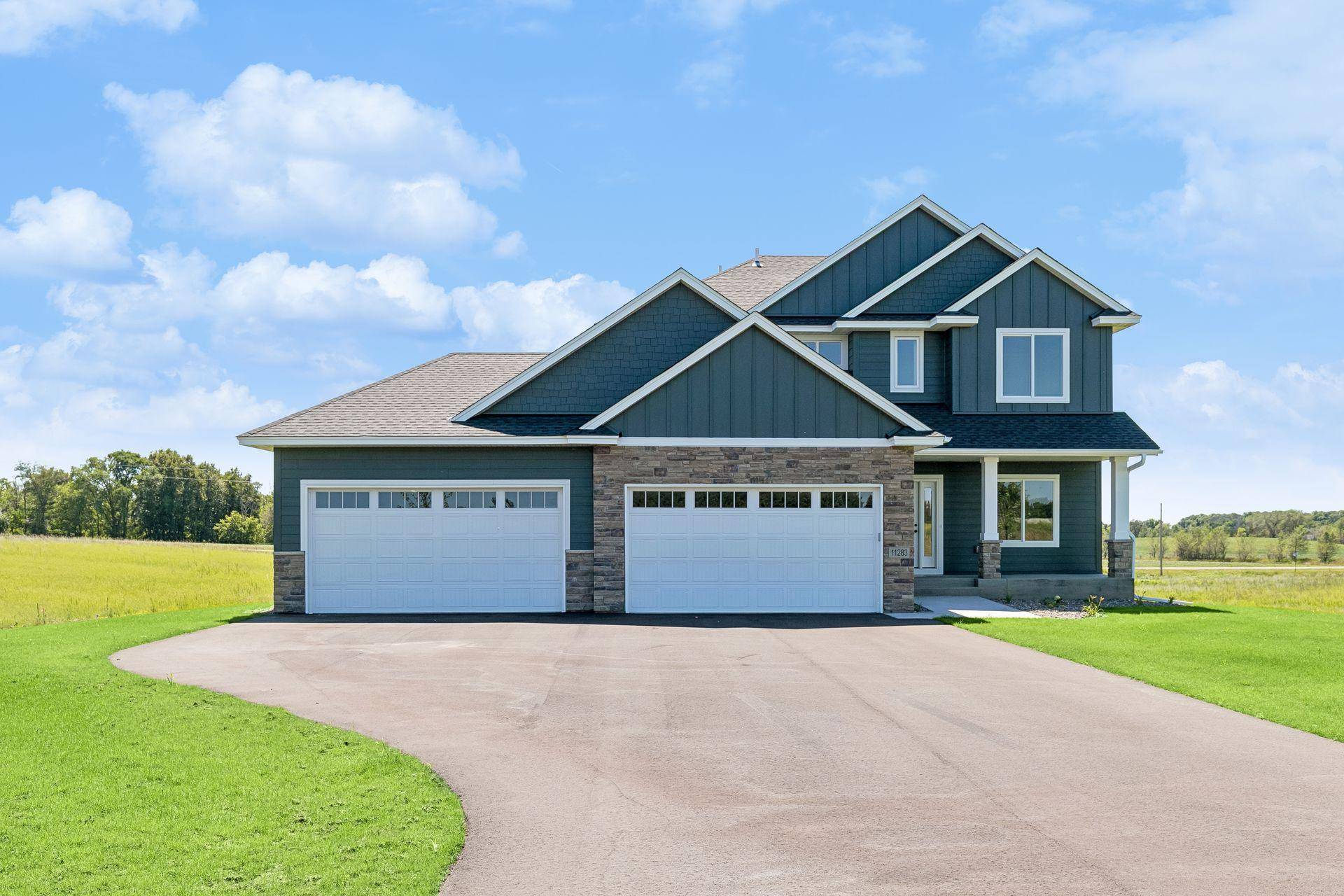 11283 238th AVE NW, Zimmerman, MN 55398