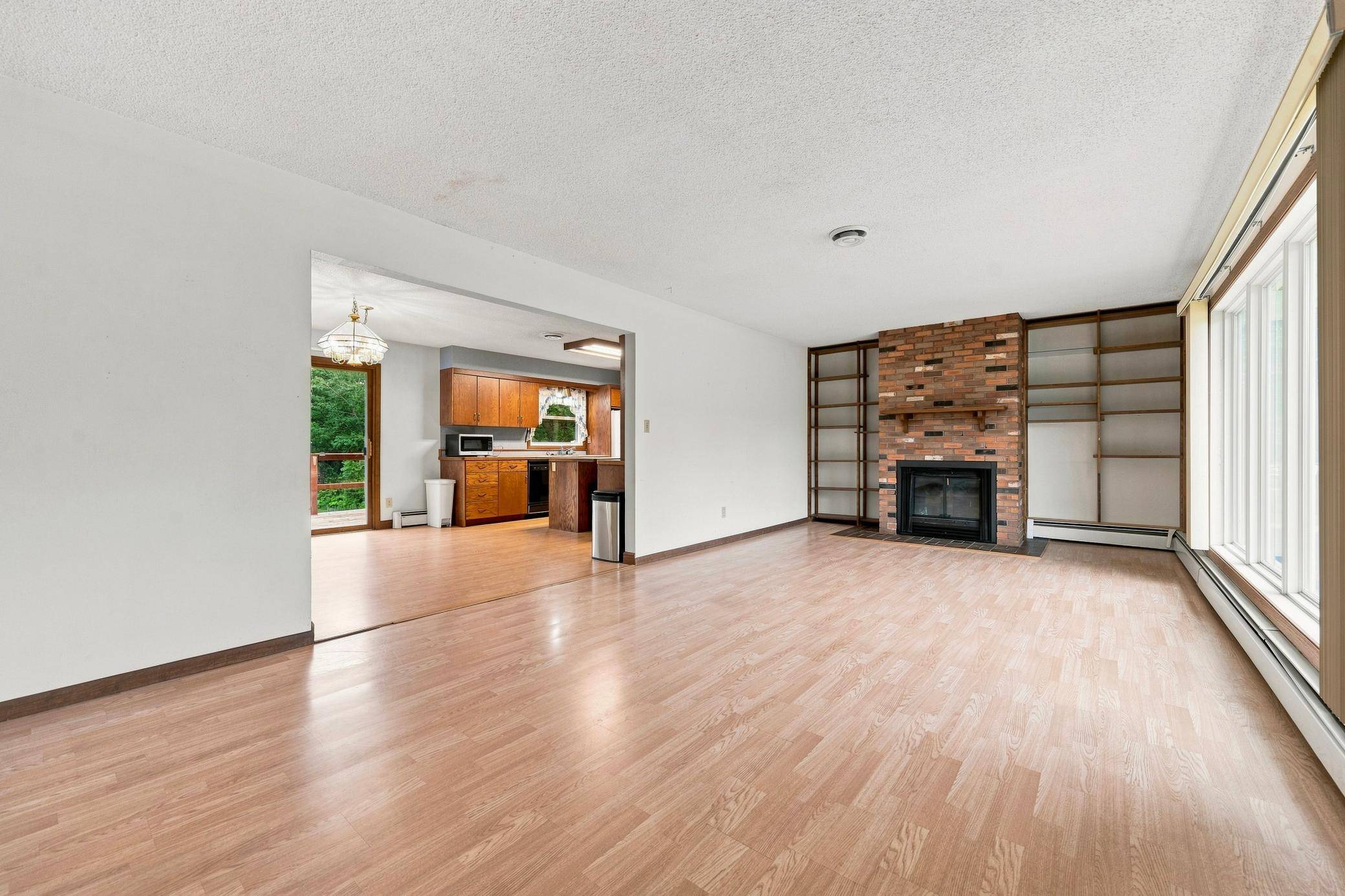 1207 N Mckay AVE NE, Alexandria, MN 56308