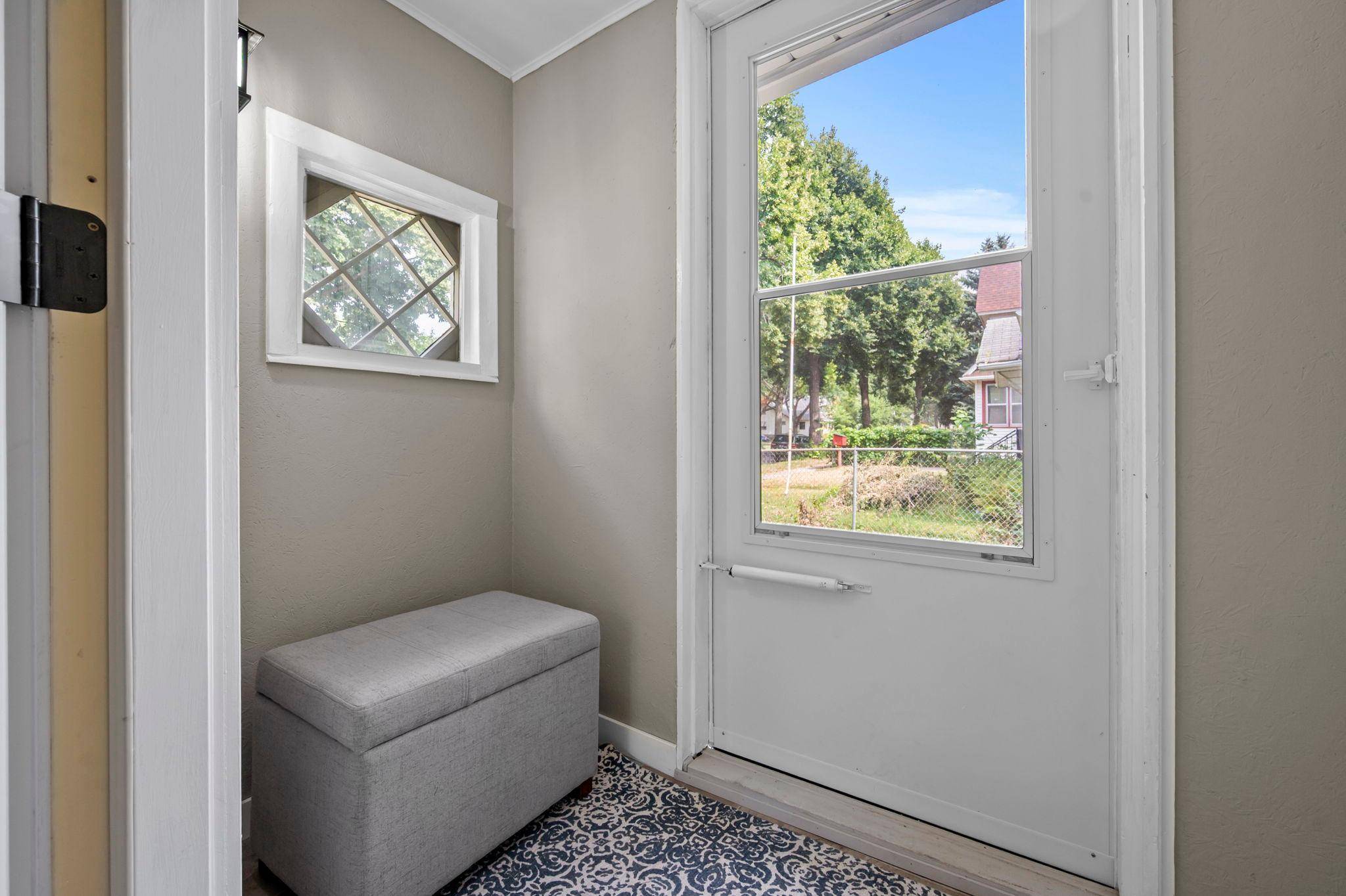 802 Fuller AVE, Saint Paul, MN 55104