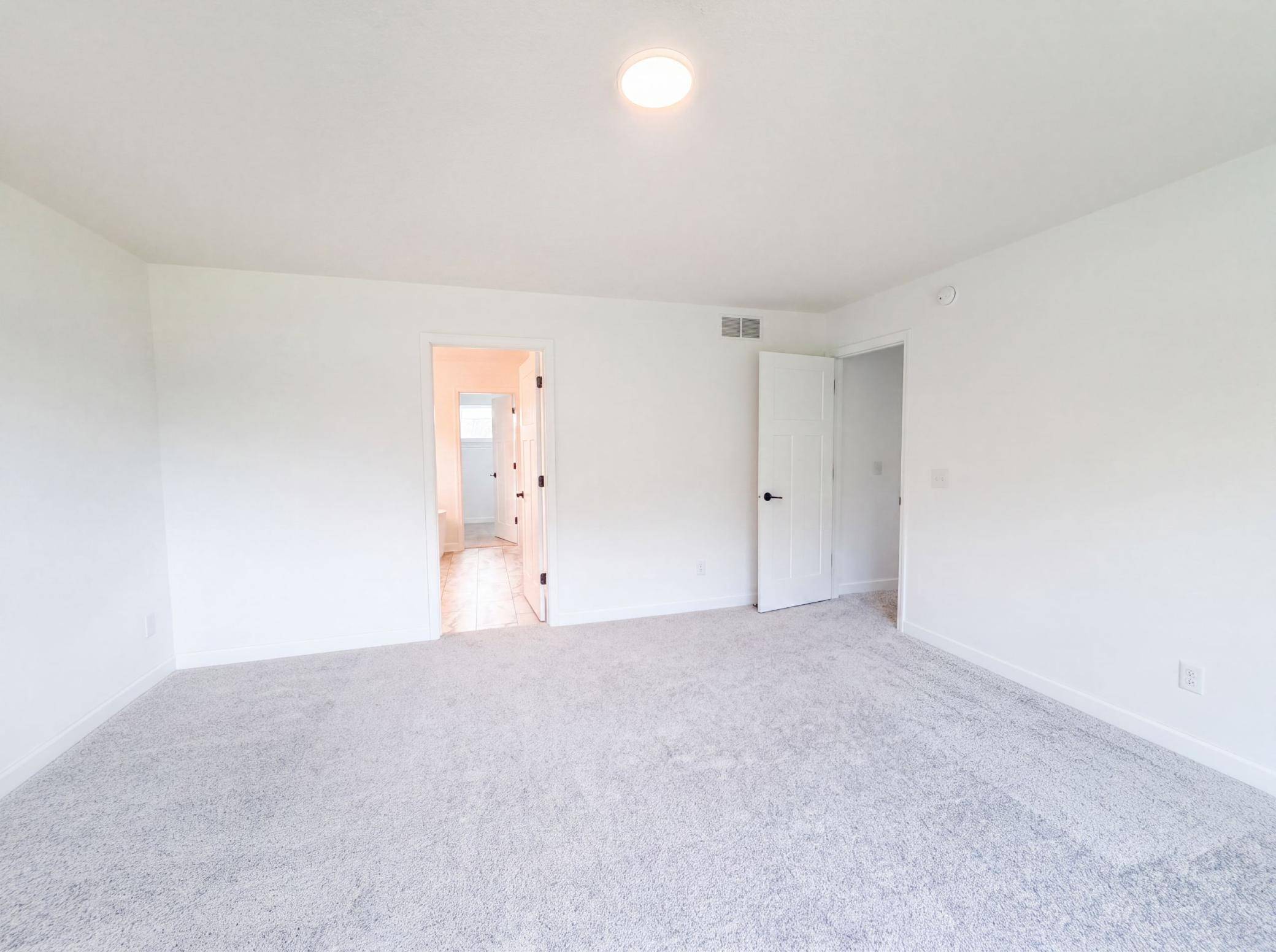 843 Londonderry LN NW, Rochester, MN 55901