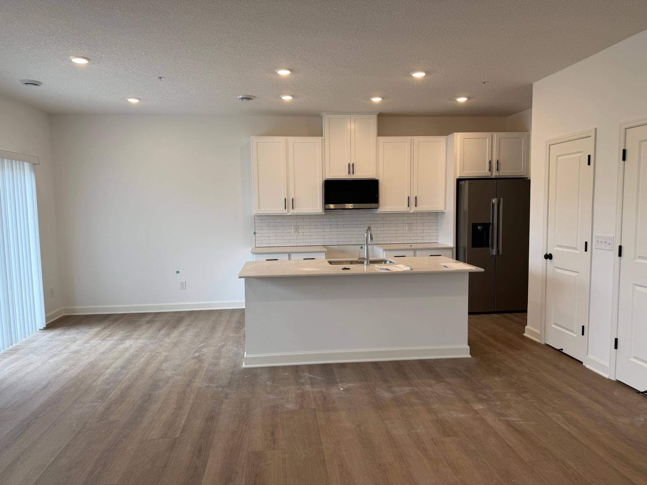 10551 Harbor LN N, Maple Grove, MN 55369