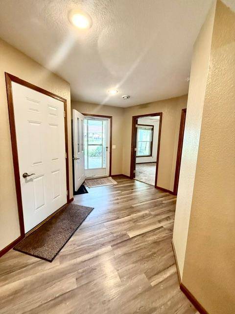 308 Aspenwood DR, Redwood Falls, MN 56283