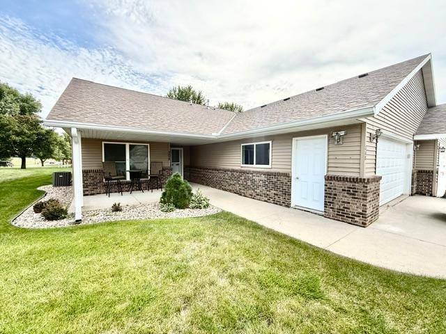 308 Aspenwood DR, Redwood Falls, MN 56283