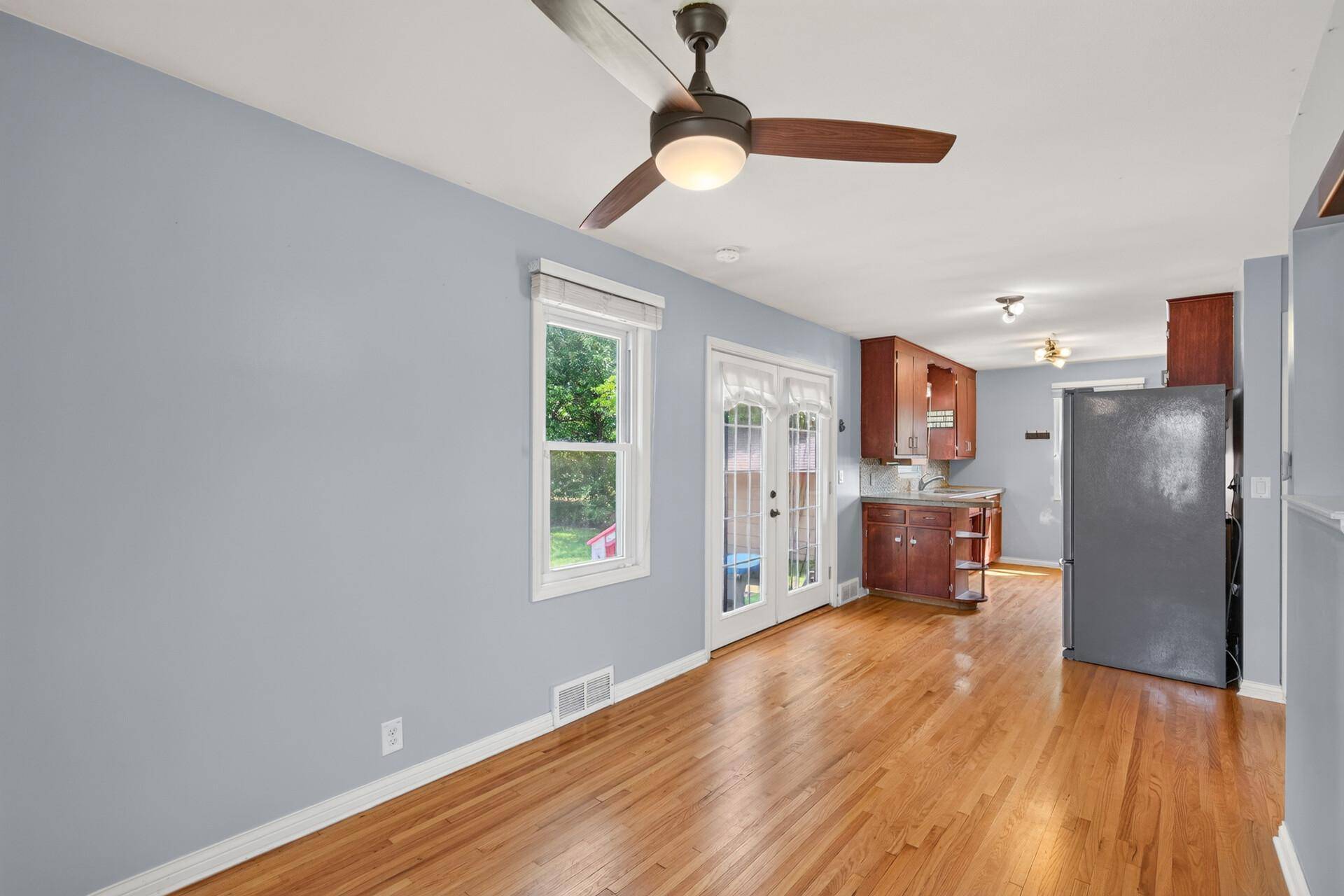 4928 Abbott AVE N, Brooklyn Center, MN 55429