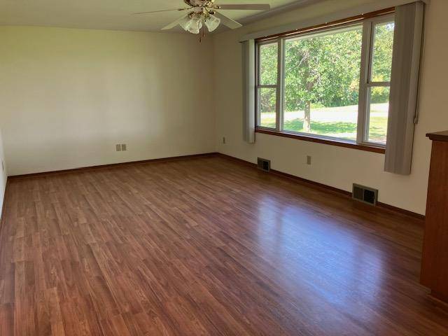 11359 316th AVE, Waseca, MN 56093