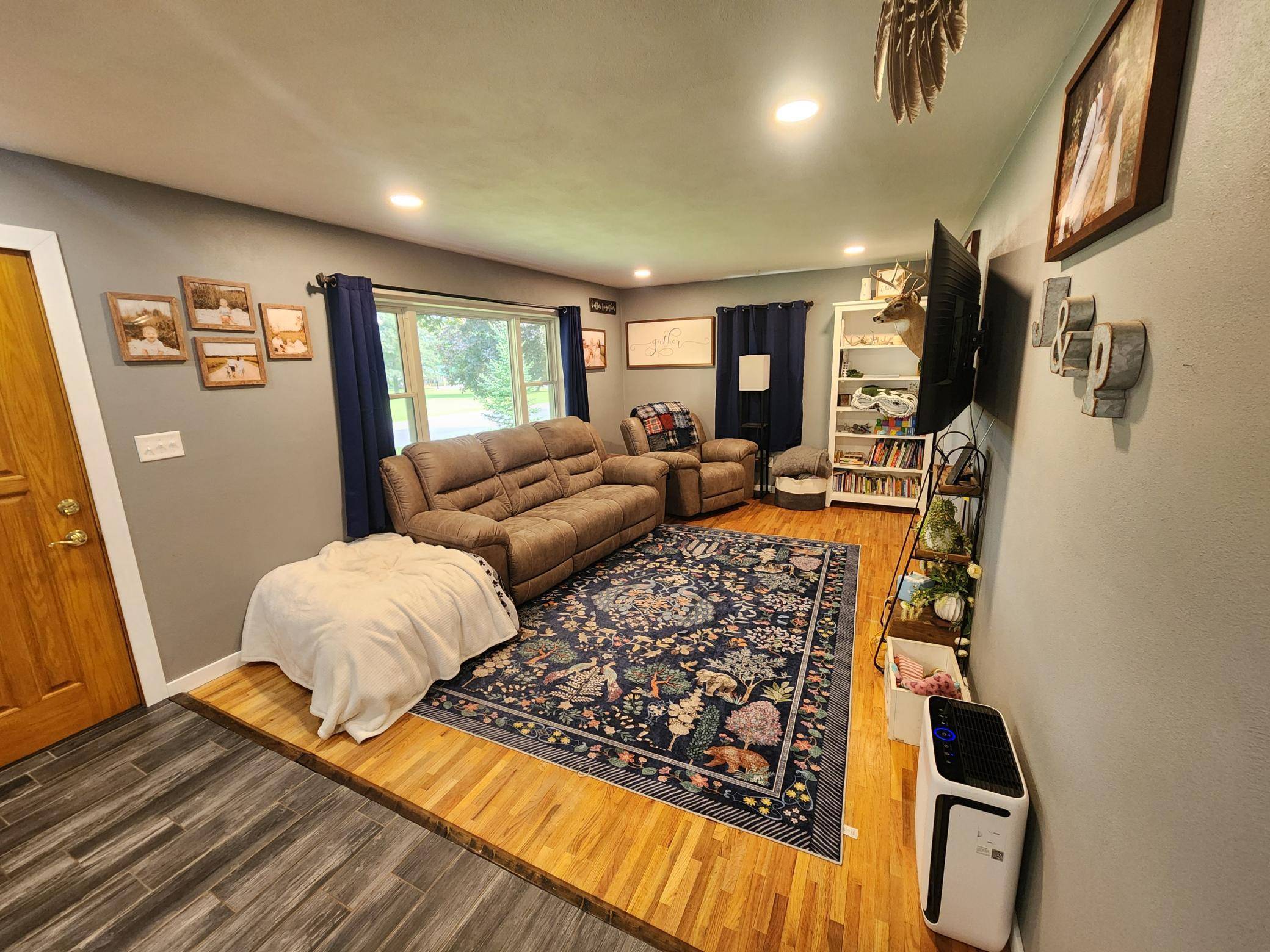 805 E County RD N, Le Roy, MN 55951