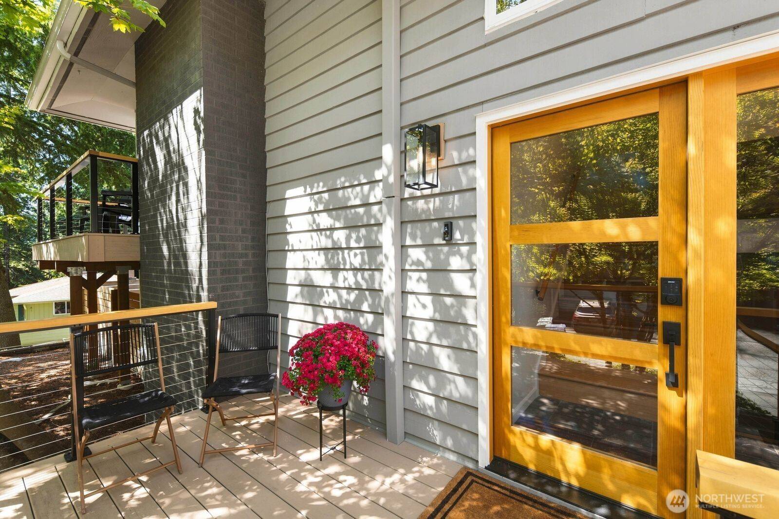 13917 16th PL SW, Burien, WA 98166