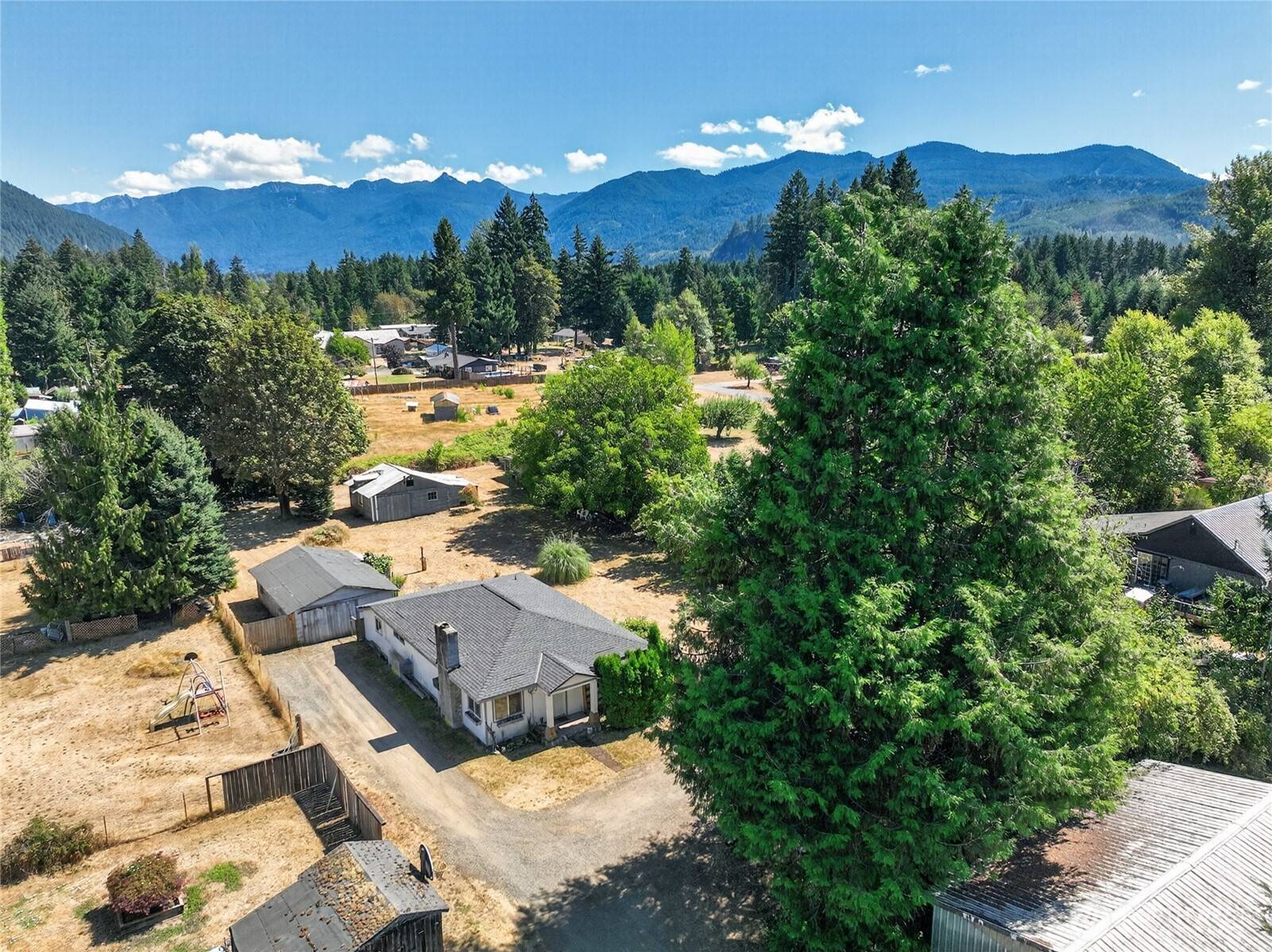 160 Gharet RD, Randle, WA 98377