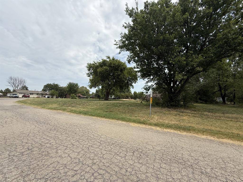229 W Main ST, Davenport, OK 74026