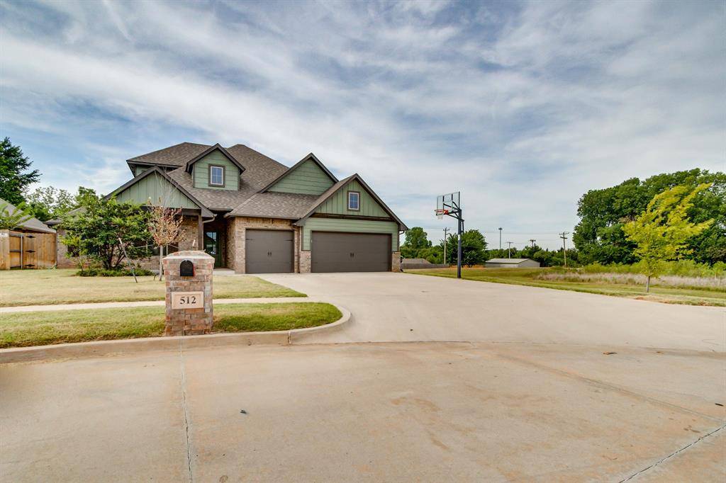 512 E Barajas TER, Mustang, OK 73064