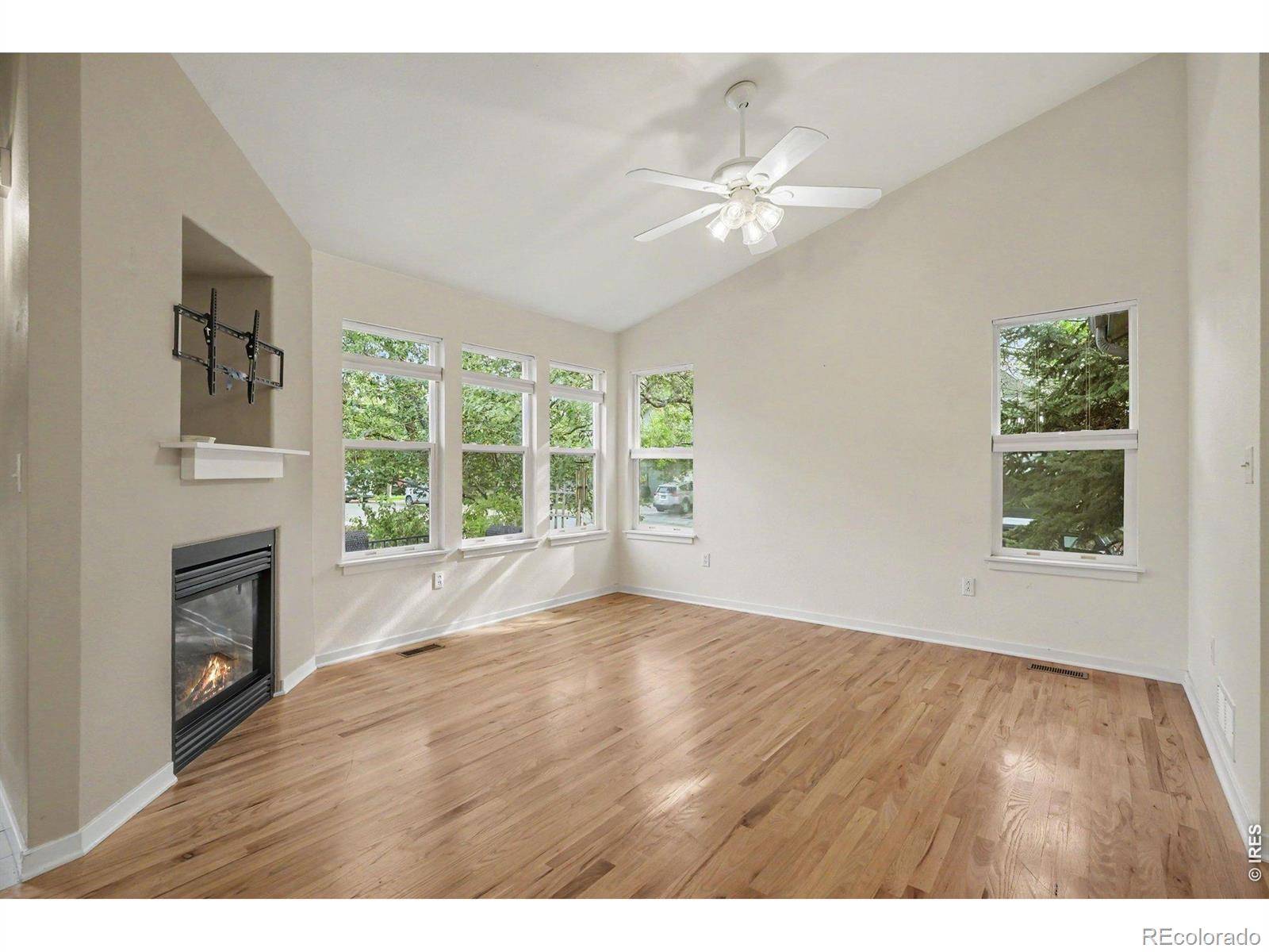 125 Rowena PL, Lafayette, CO 80026