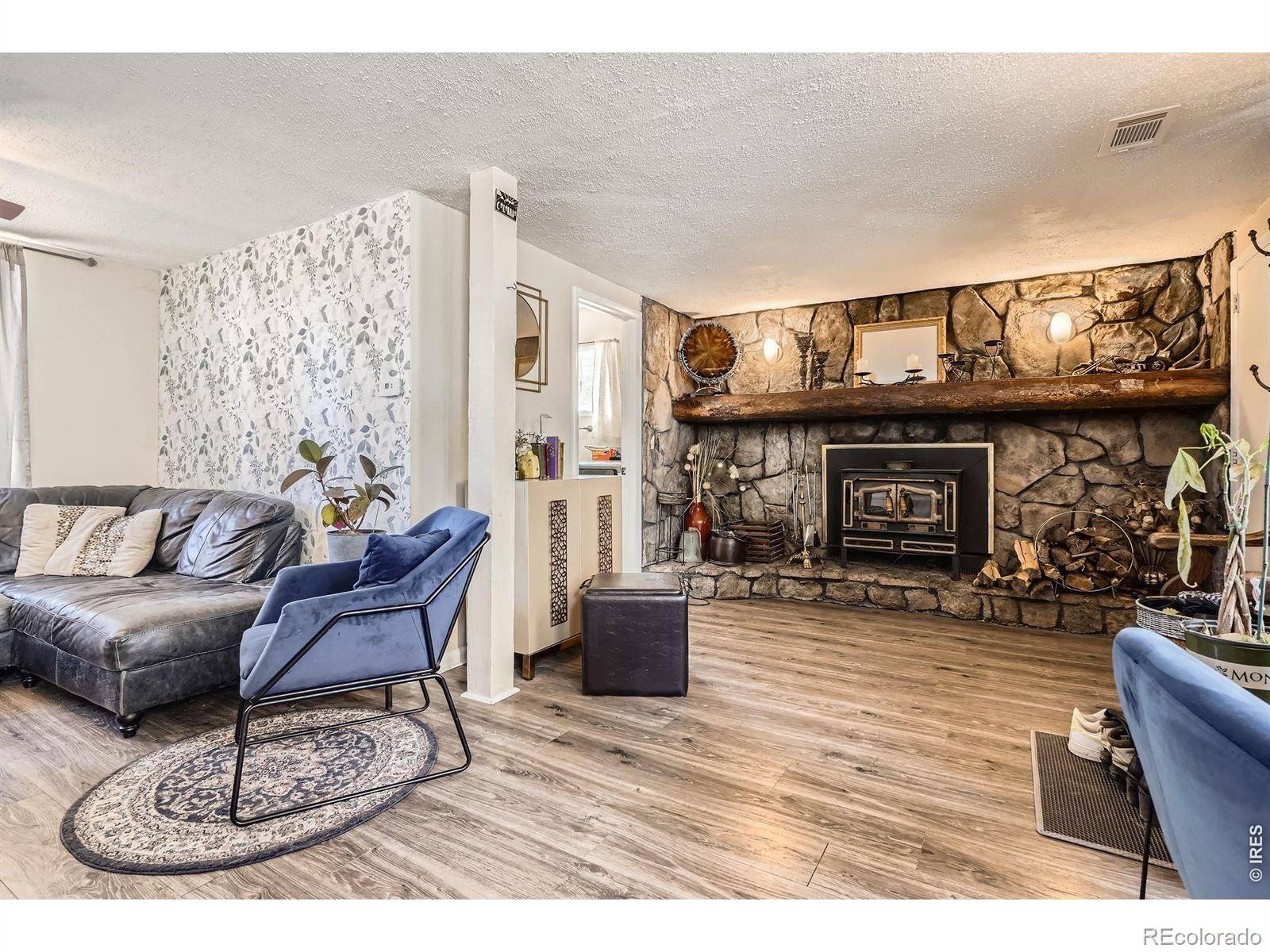 33 L RD, Golden, CO 80403