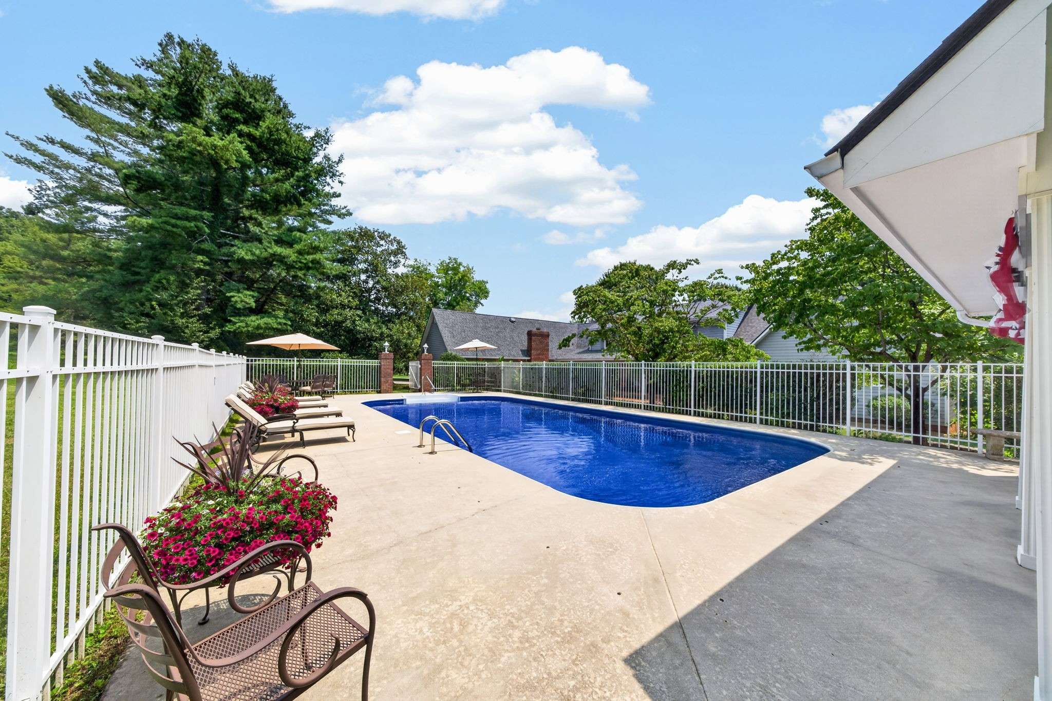 1401 Denny Rd, Cookeville, TN 38506
