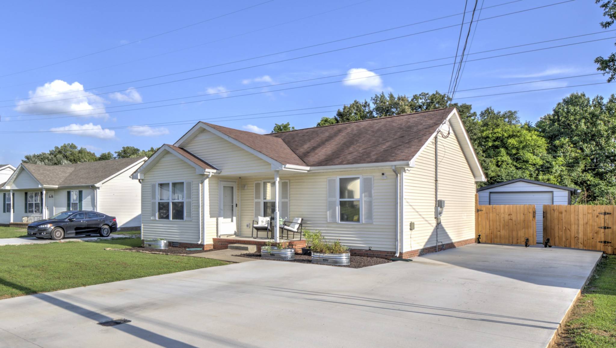 1618 Hannibal Dr, Oak Grove, KY 42262