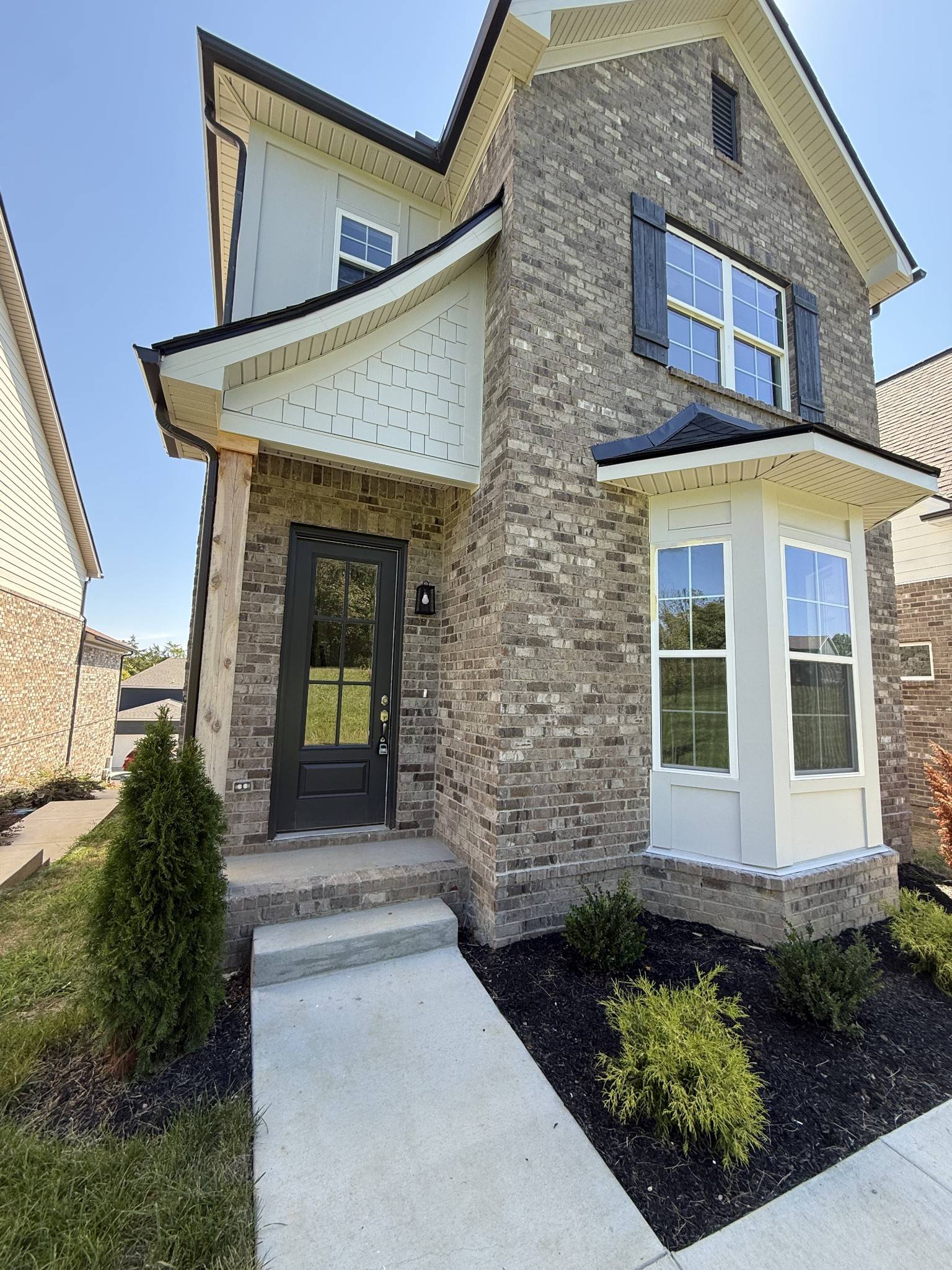 1115 Freeboard Aly, La Vergne, TN 37086