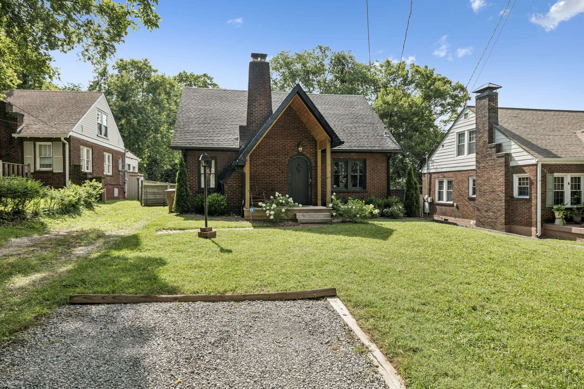 2316 Riverside Dr, Nashville, TN 37216