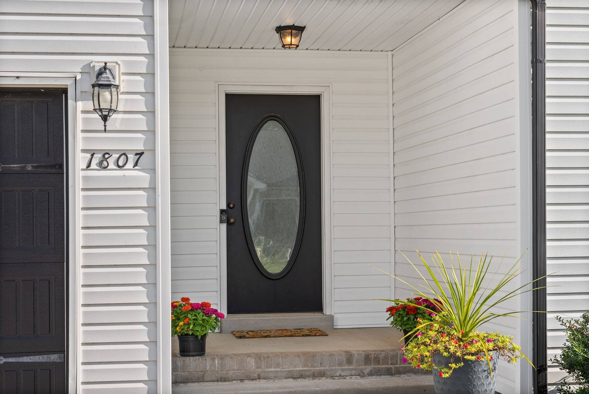 1807 Rains Rd, Clarksville, TN 37042