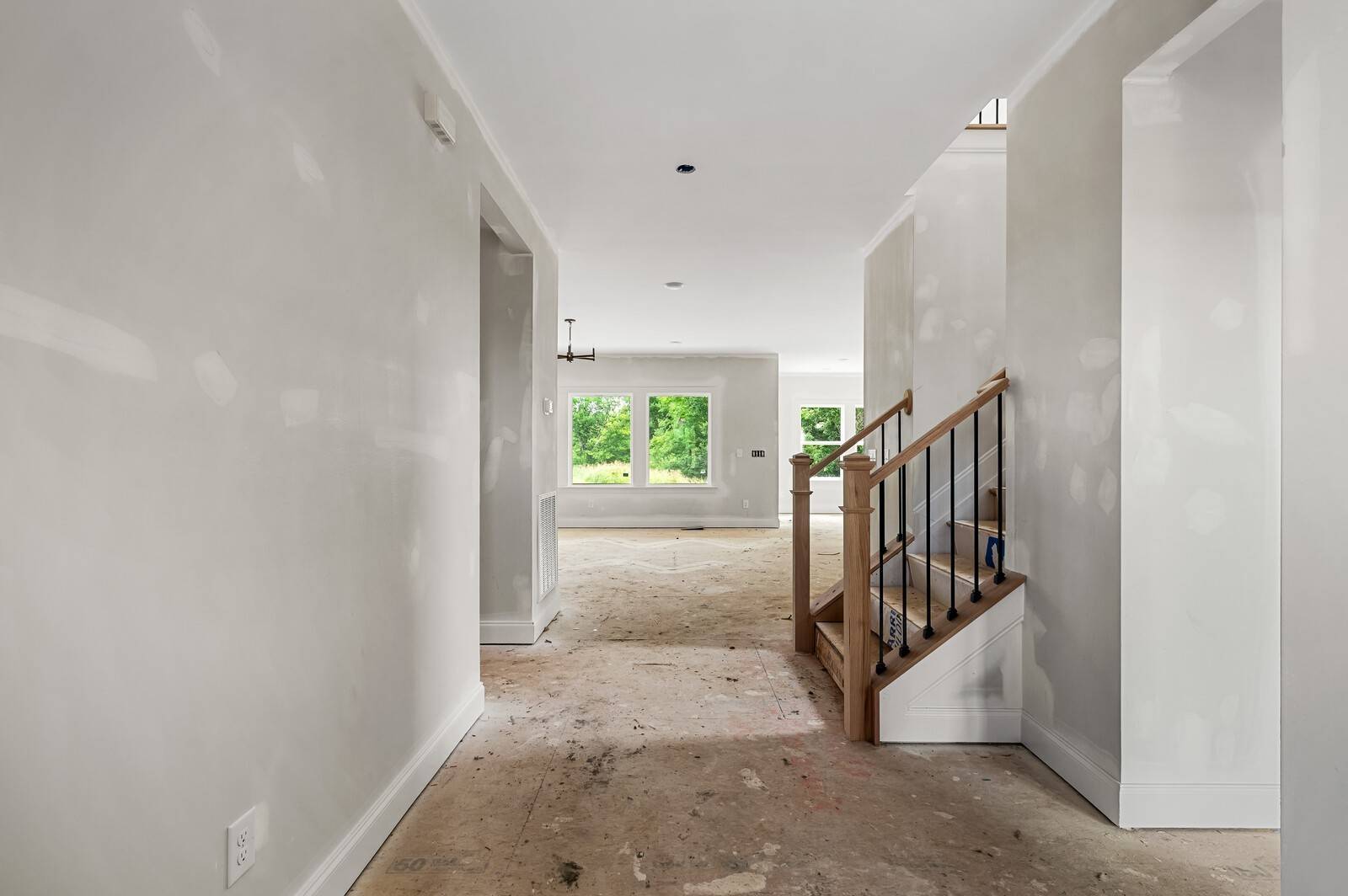 572 Baker Rd, Columbia, TN 38401
