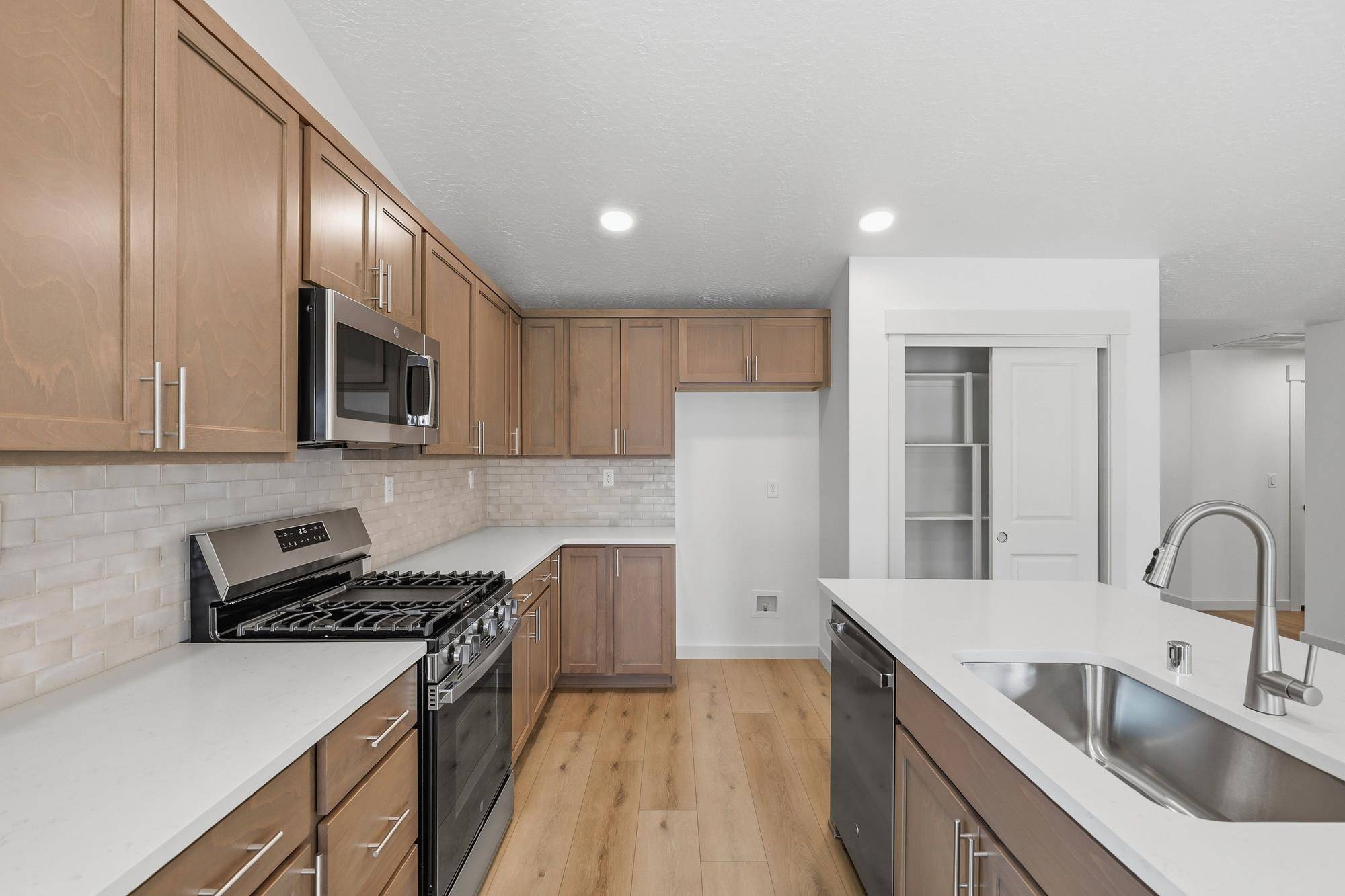 1565 W 67th Ave, Spokane, WA 99224