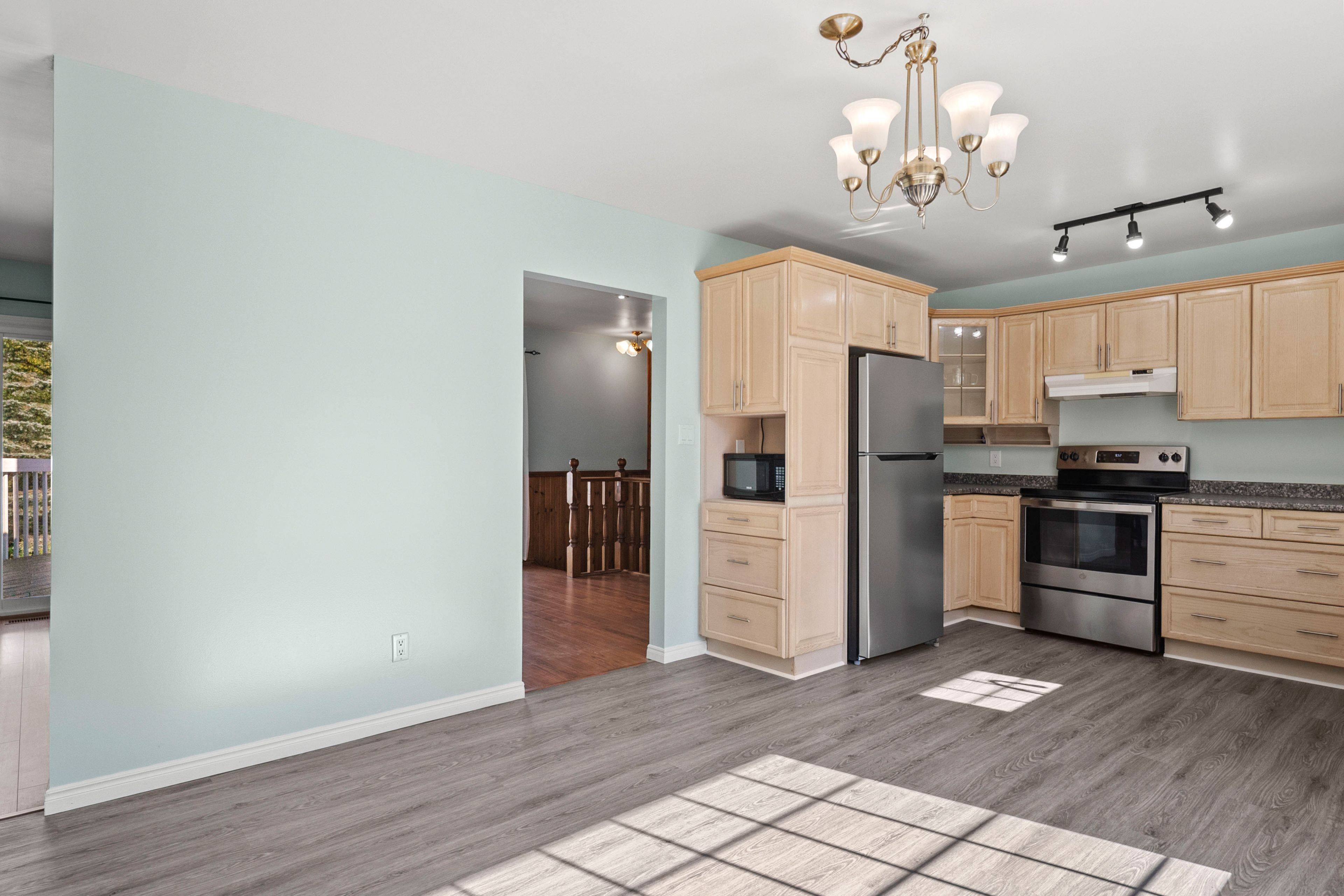 19 Millhaven RD, Loyalist, ON K0H 2H0