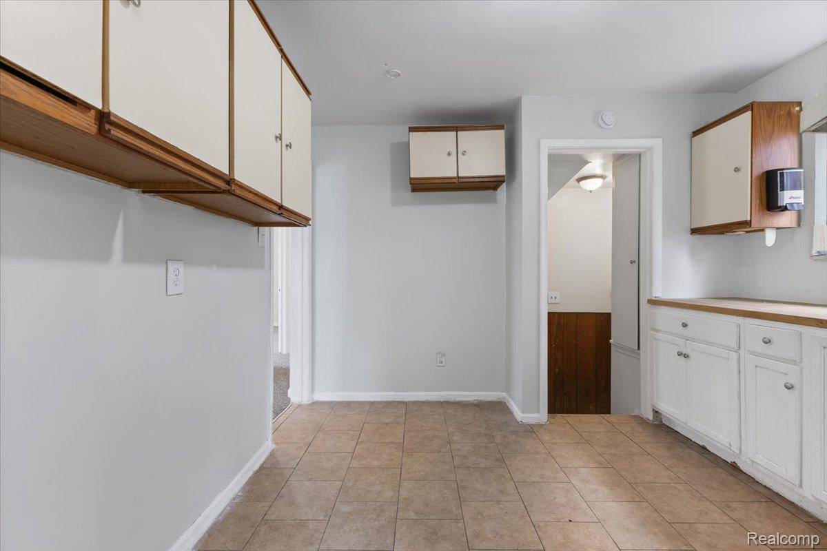 11430 Minock ST, Detroit, MI 48228