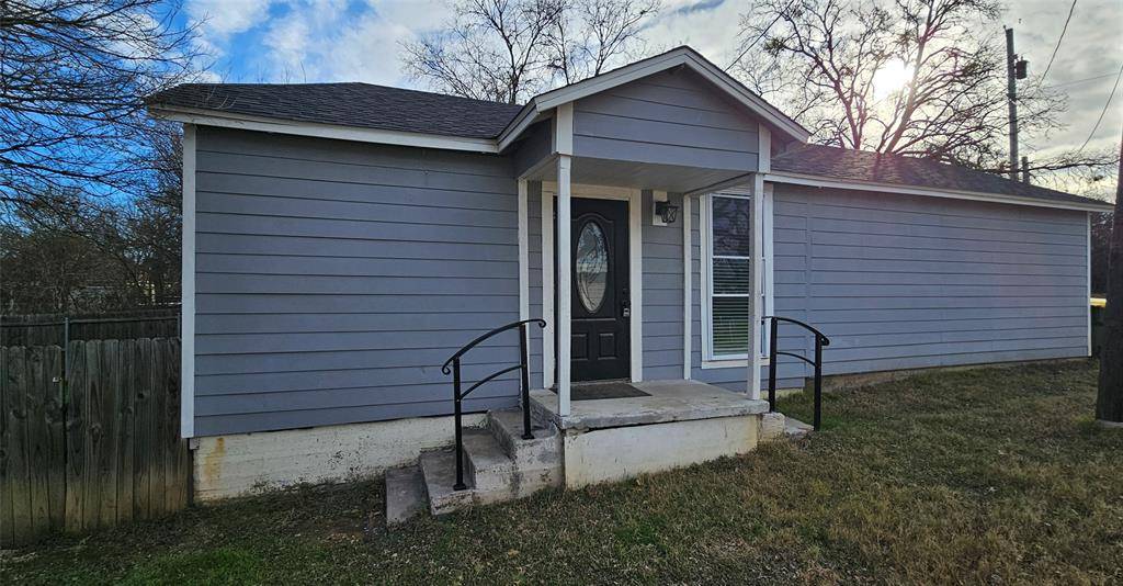 508 Gathings Avenue, Covington, TX 76636