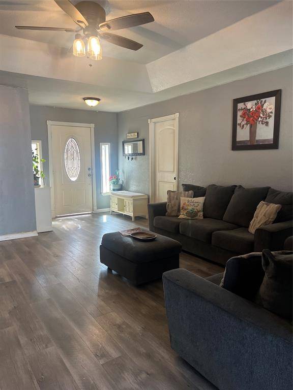 4704 Carlyle Drive, Fort Worth, TX 76132