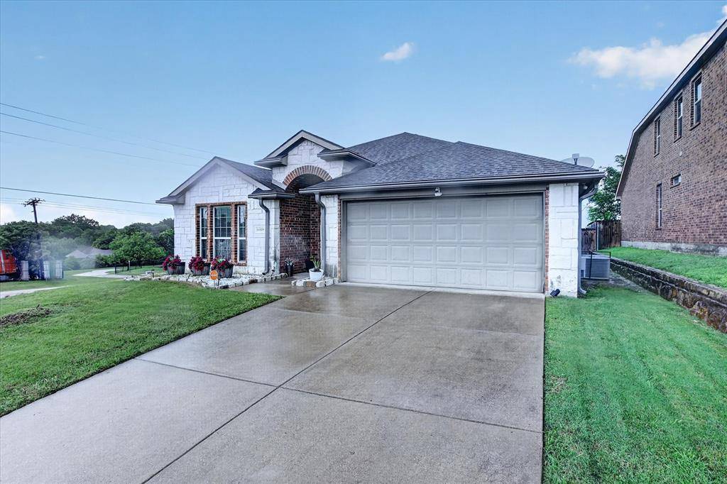 14089 Pioneer Bluffs Road, Balch Springs, TX 75181