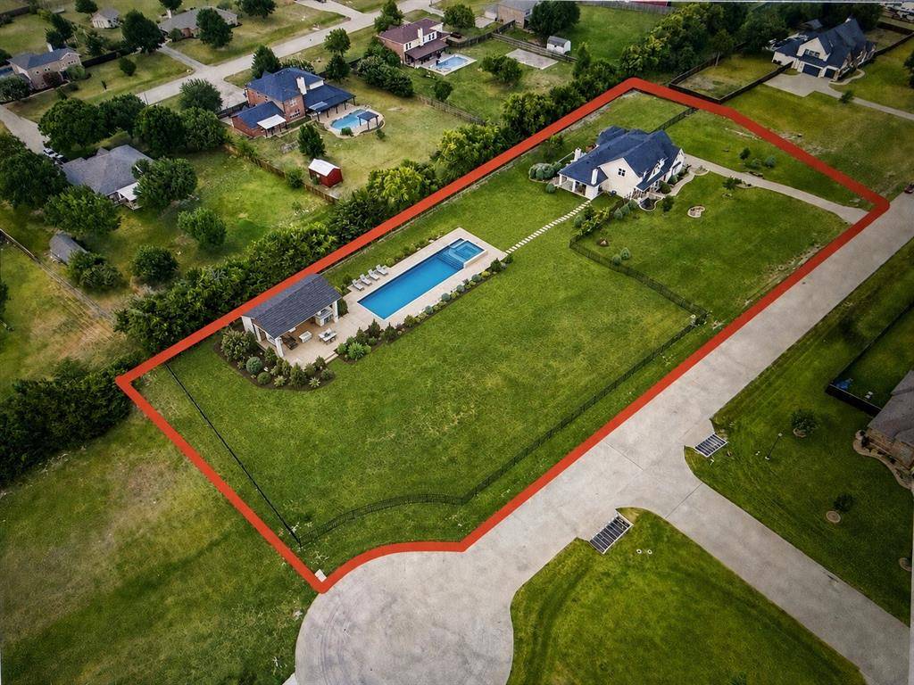 3920 Lizzy Lane, Midlothian, TX 76065