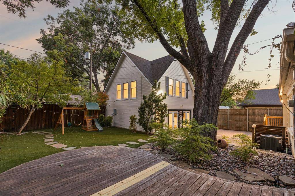 5342 McCommas Boulevard, Dallas, TX 75206