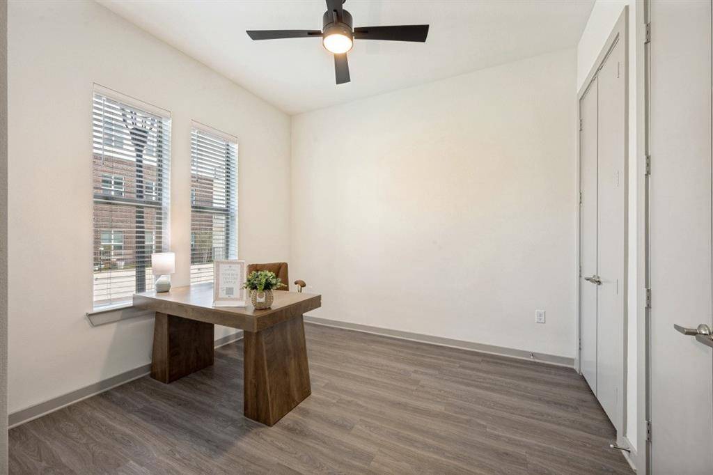 5885 Calmont Avenue #5105, Fort Worth, TX 76107