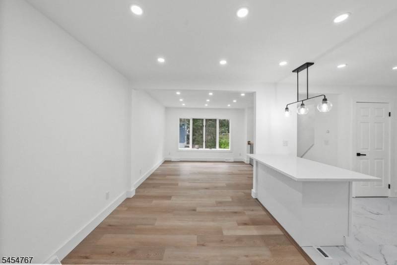 1834 Holly Rd, North Brunswick Twp., NJ 08902