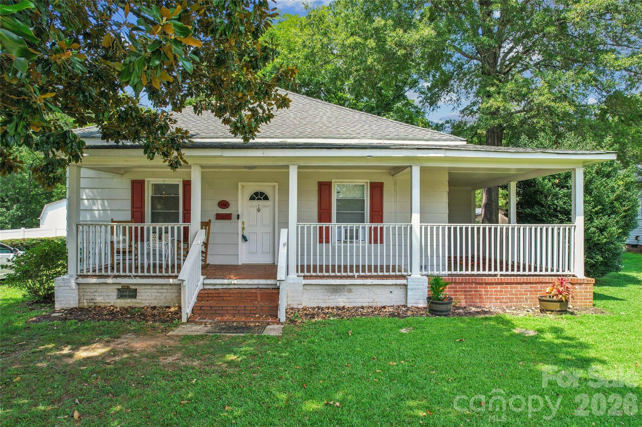 706 S Main ST, Clover, SC 29710