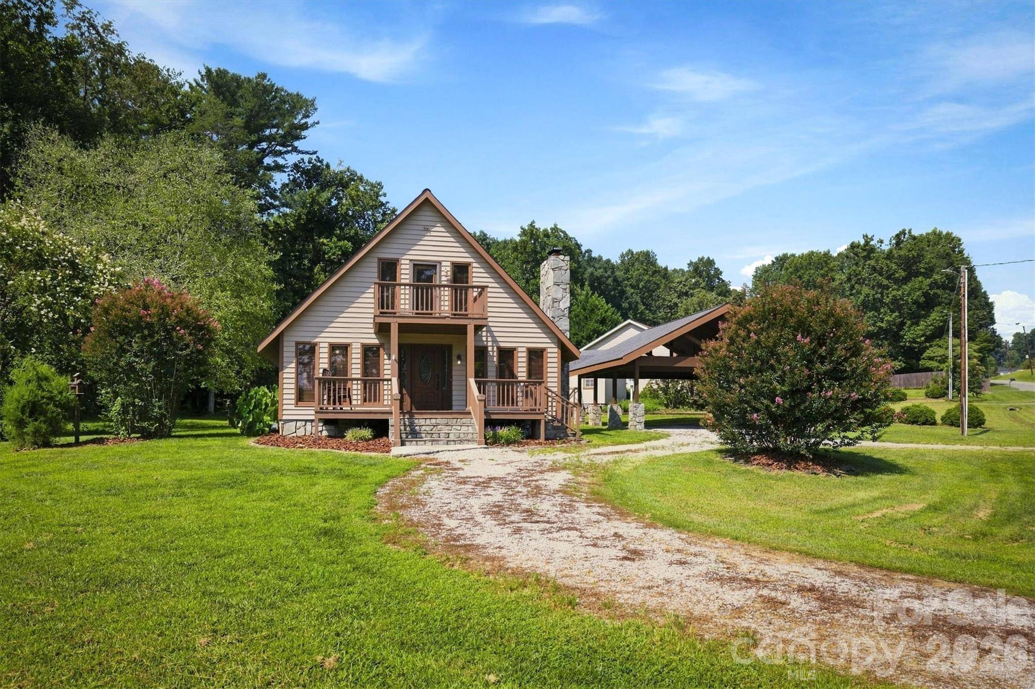 105 Shuffler RD, Morganton, NC 28655
