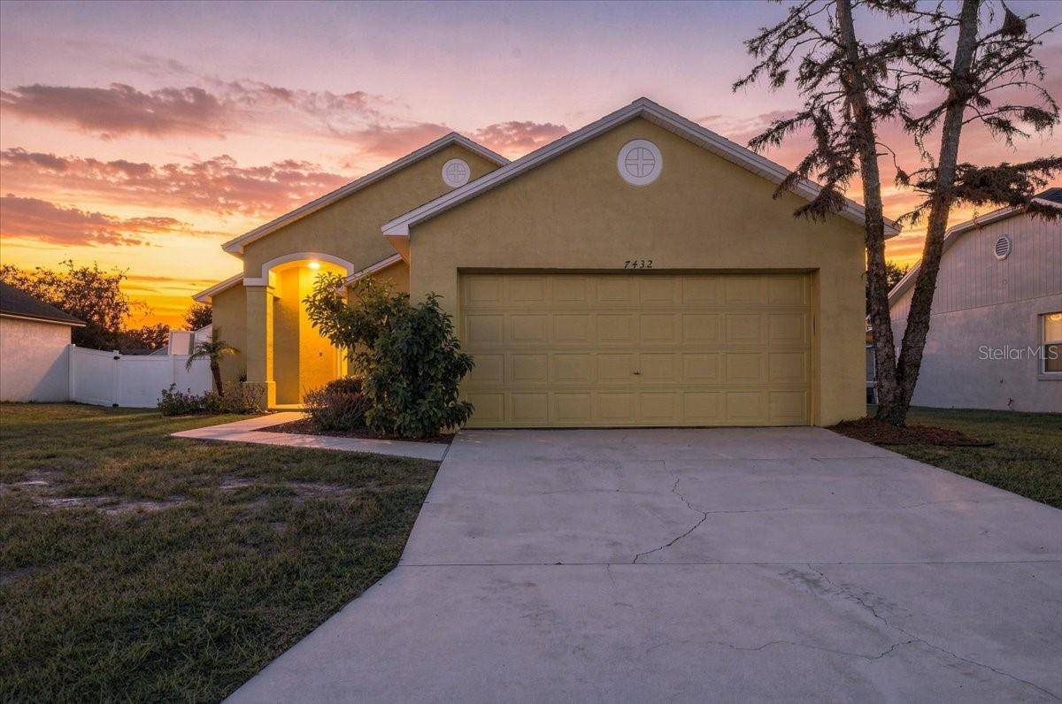 7432 JESSAMINE DR, Lakeland, FL 33810
