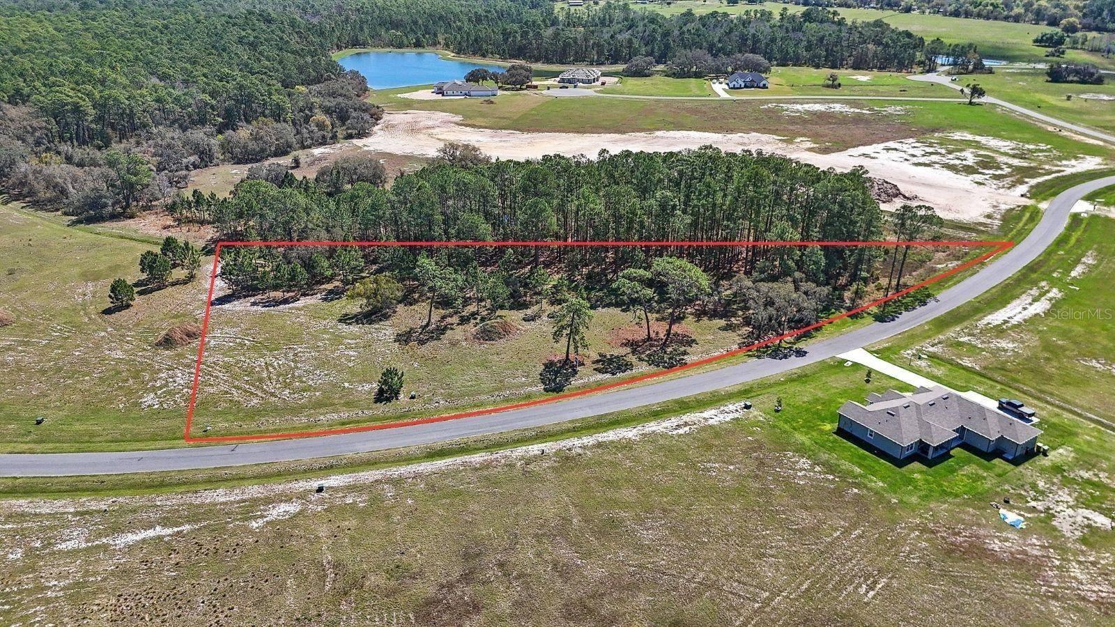 38514 WOODED MEADOW DR, Umatilla, FL 32784