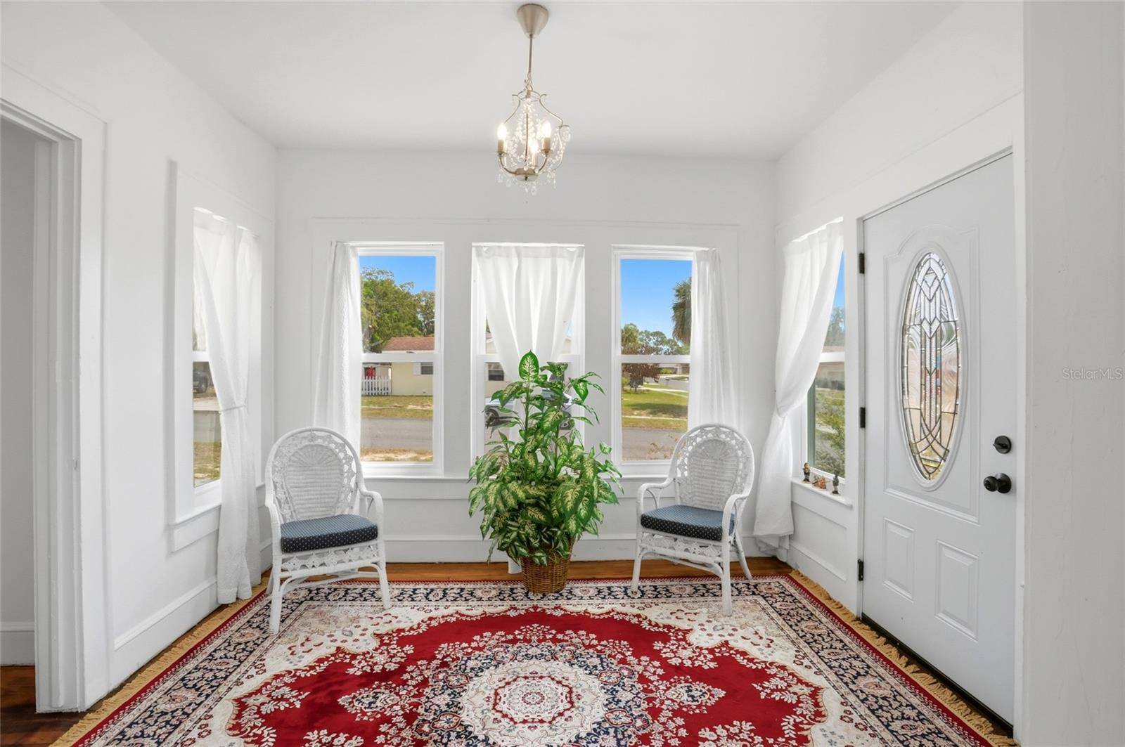 18 E ORANGE ST, Davenport, FL 33837