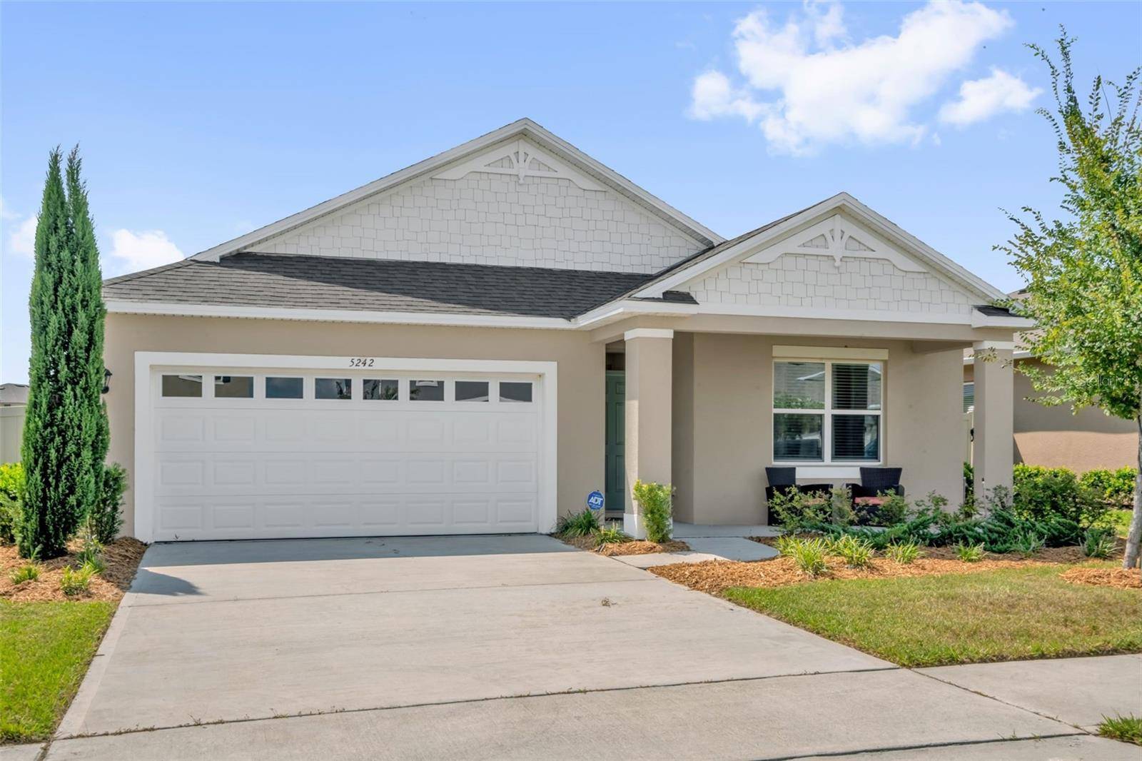 5242 MAHOGANY DR, Mount Dora, FL 32757