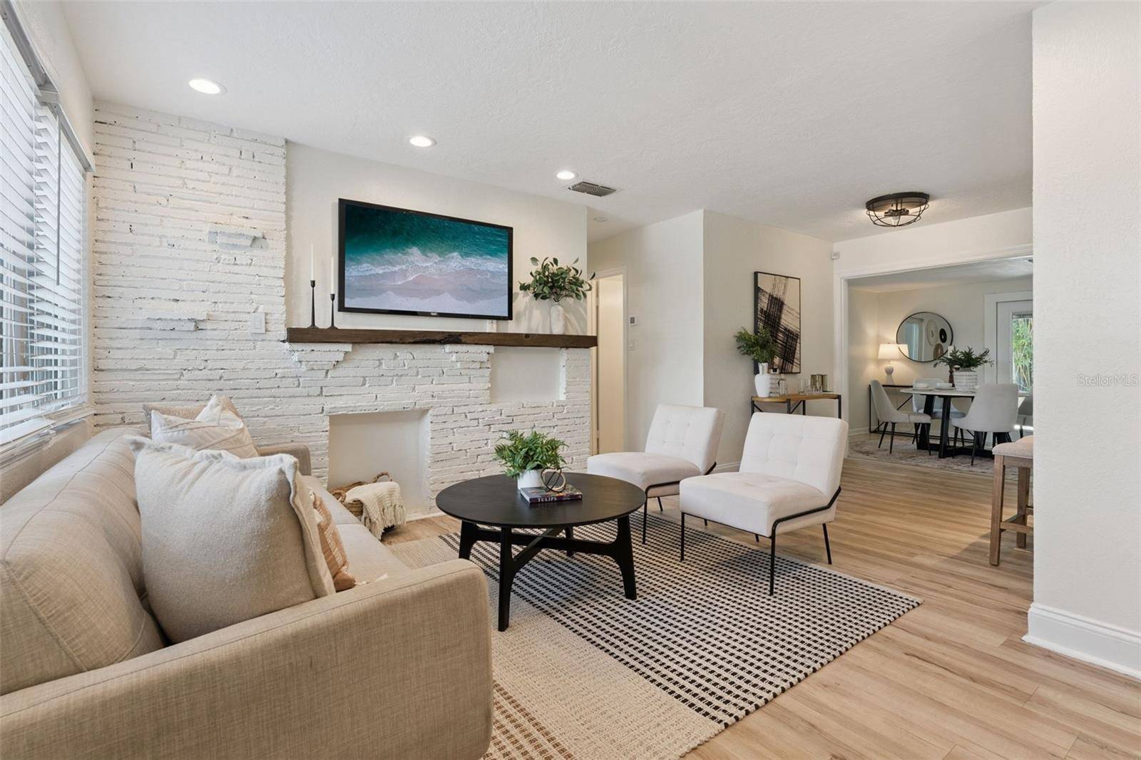 2015 S OSCEOLA AVE, Orlando, FL 32806