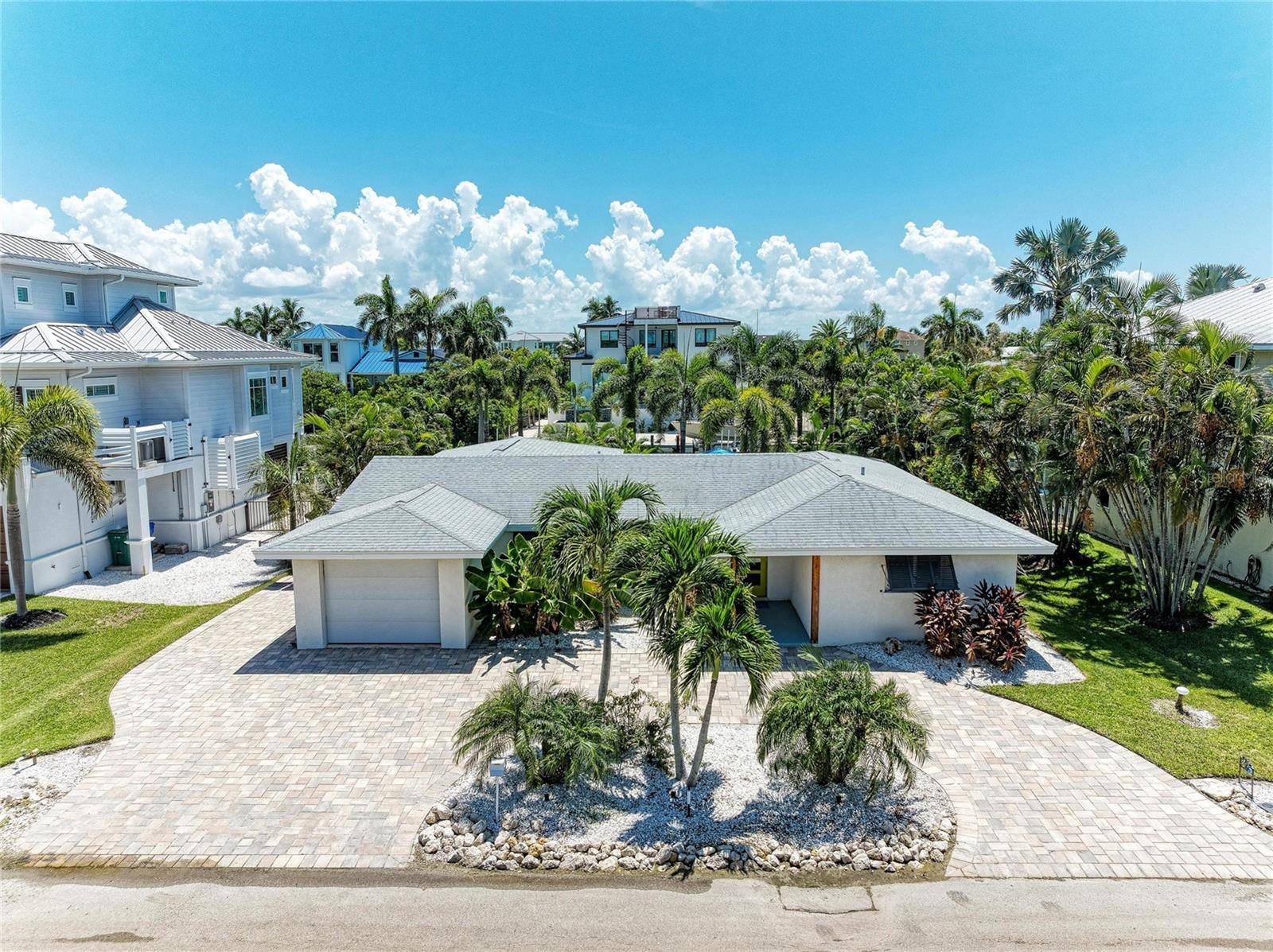 714 NORTON ST, Longboat Key, FL 34228