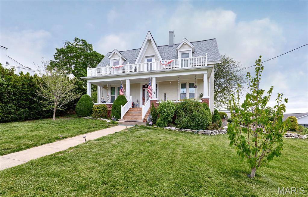 403 N Main ST, Louisiana, MO 63353