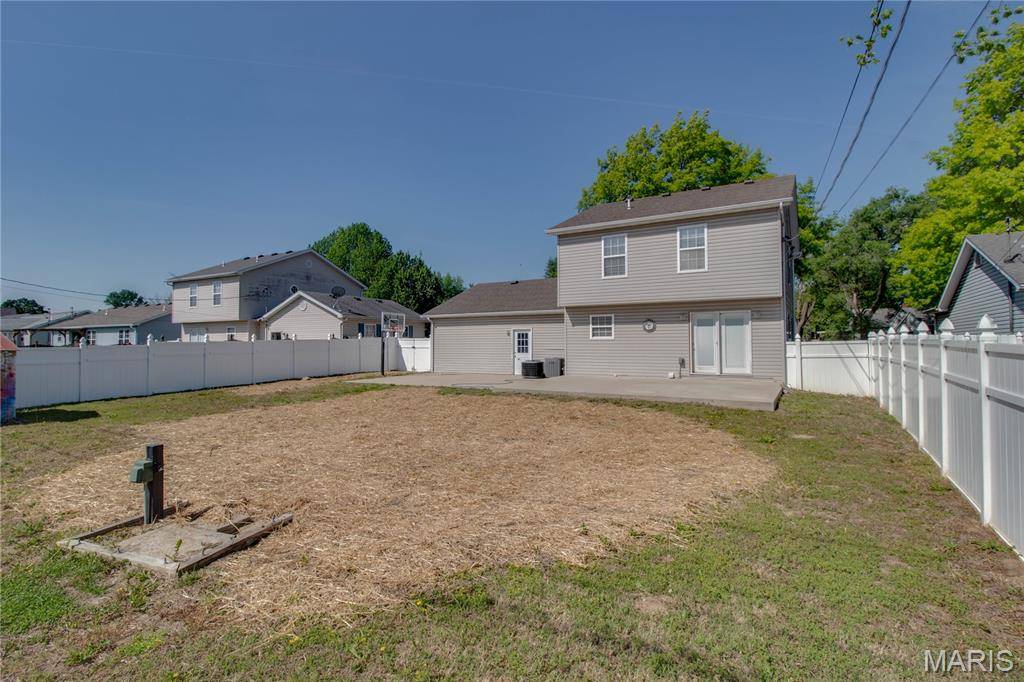 322 Washington AVE, East Alton, IL 62024