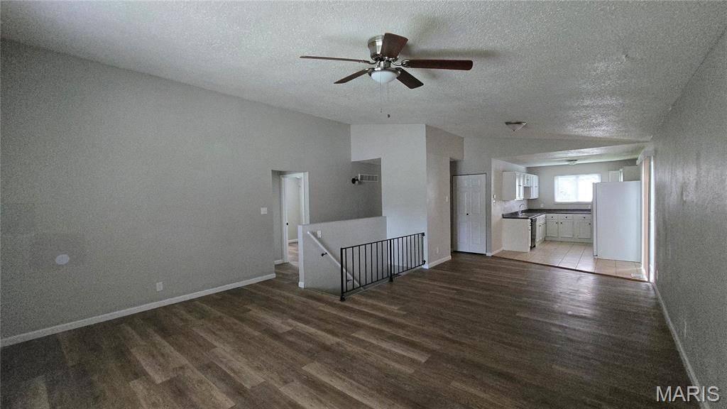 11289 Aspen Woods DR, St Louis, MO 63138